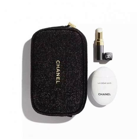 chanel moisture must-haves gift set